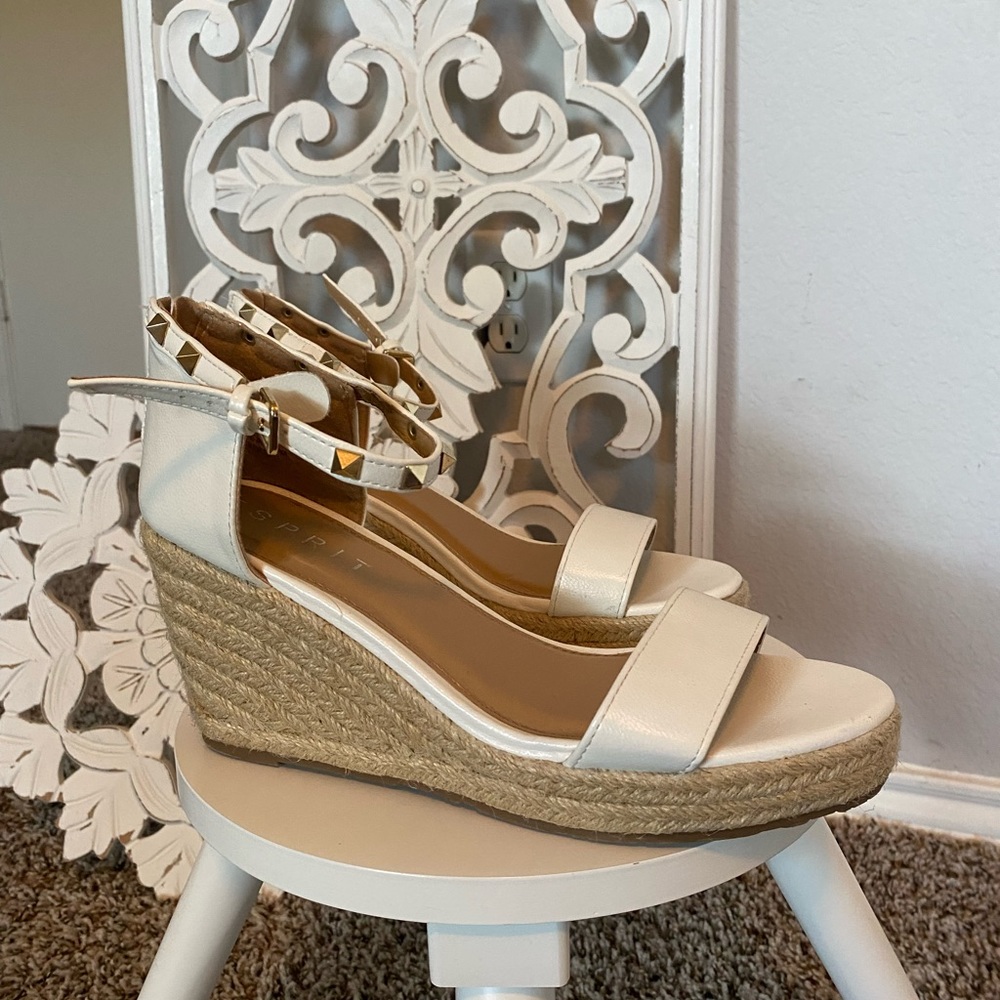 Esprit Womens Romy Espadrille Sandals White Studded Wedge size 7.5 never worn!